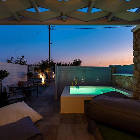 Kasteli Suites เปริโวลอส ภายนอก รูปภาพ