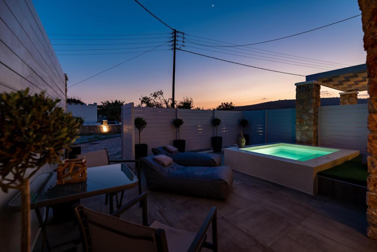 Kasteli Suites เปริโวลอส ภายนอก รูปภาพ