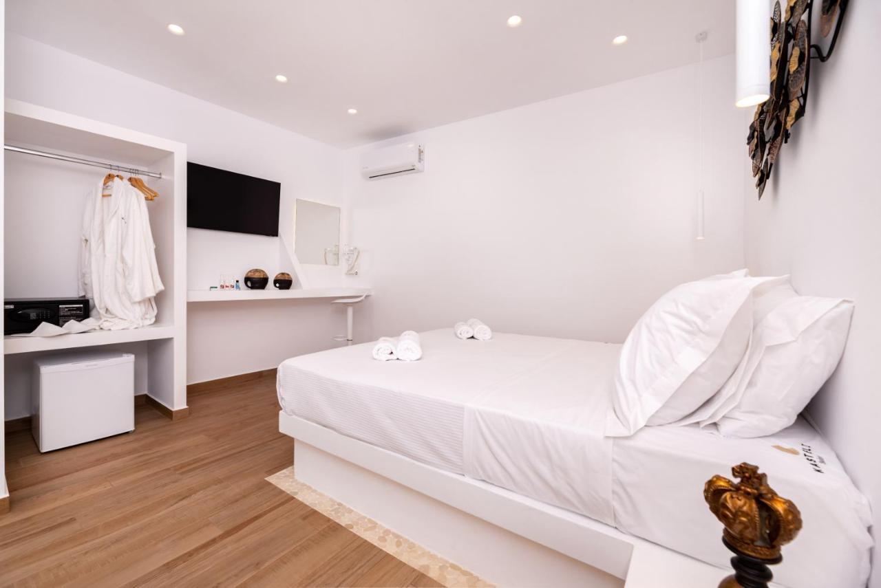 Kasteli Suites เปริโวลอส ภายนอก รูปภาพ